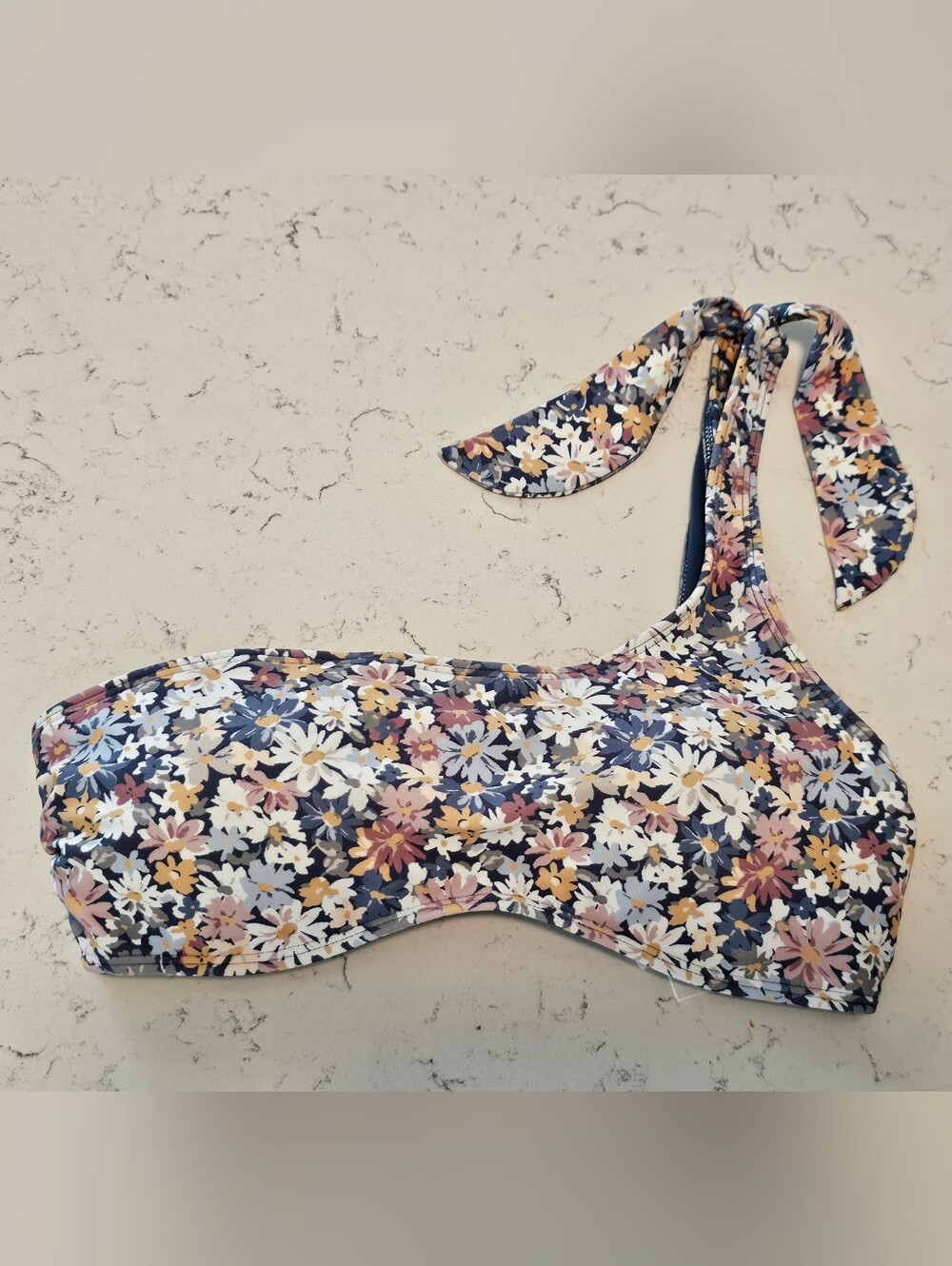 Abercrombie Floral Daisy Print One Shoulder Bikini Top